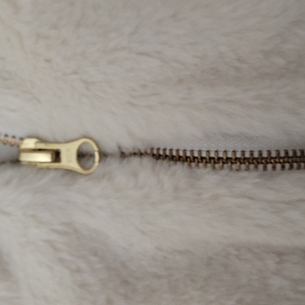 Faux Fur Jacket - Picture 4 of 4